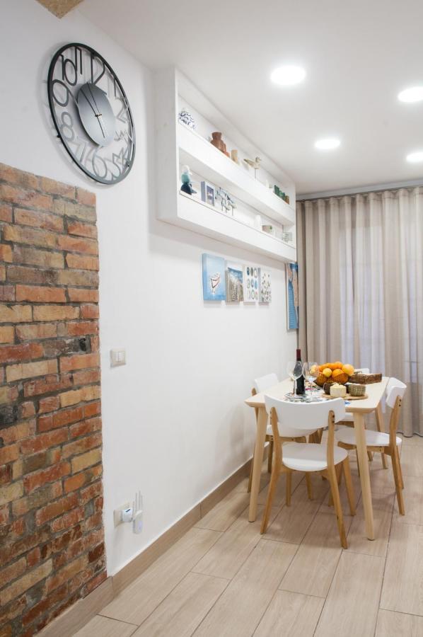 דירות סירקוזה Loft Del Teatro מראה חיצוני תמונה