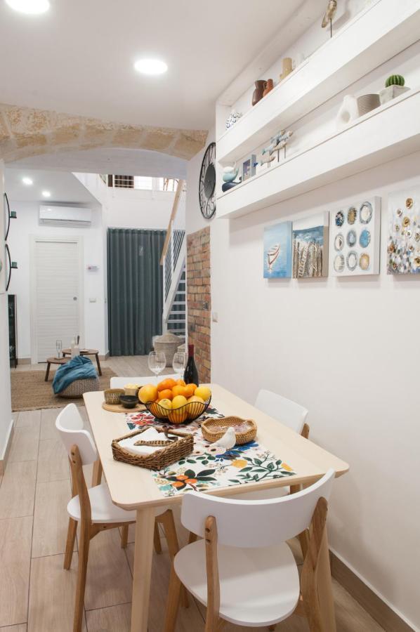 דירות סירקוזה Loft Del Teatro מראה חיצוני תמונה
